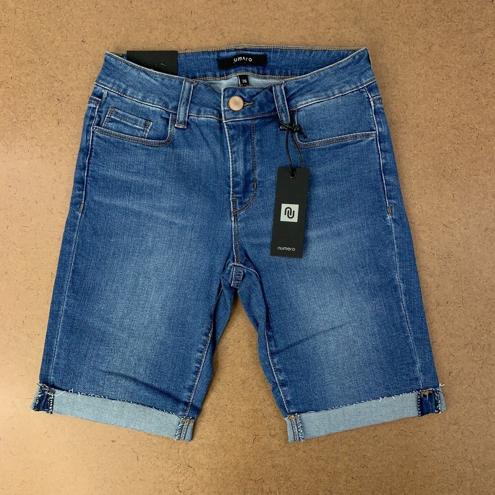 Numero Women's Size 26 Medium Wash Mid Rise Bermuda Denim Jean Shorts NWT